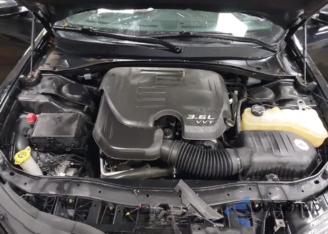 2018 Chrysler 300 300S Awd from USA, damaged, VIN 2C3CCAGG1JH141402